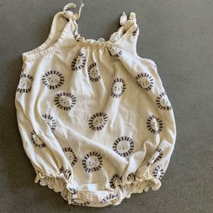 Rylee and Cru Sunburst Tie Bubble